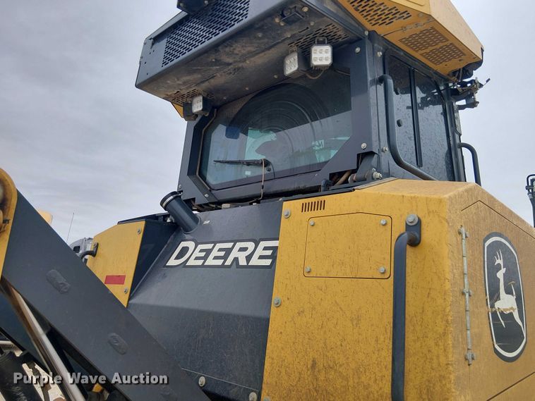 image for item YA1669 2023 John Deere 850L WLT dozer