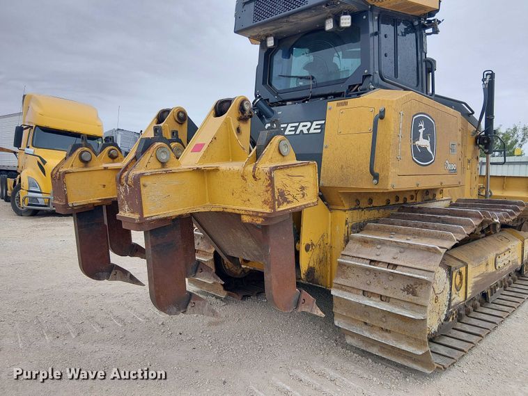 image for item YA1669 2023 John Deere 850L WLT dozer