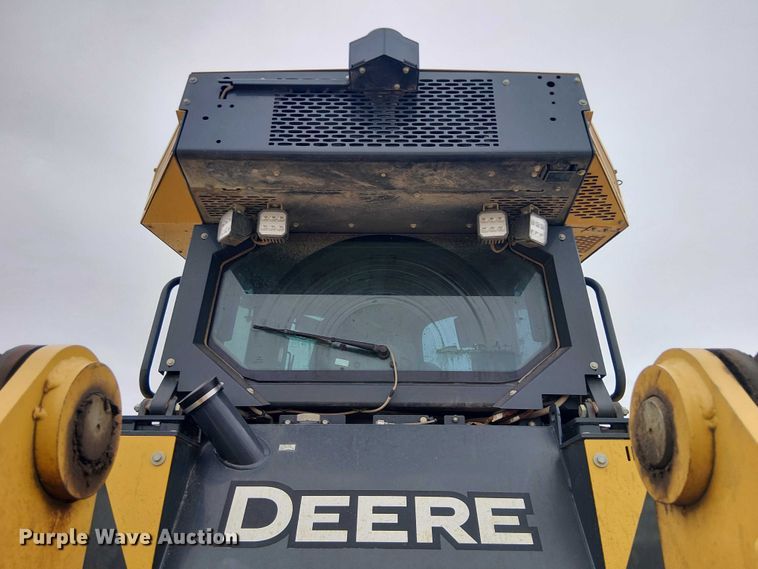 image for item YA1669 2023 John Deere 850L WLT dozer
