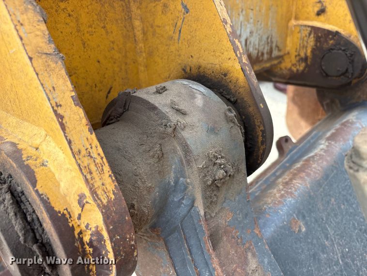 image for item YA1669 2023 John Deere 850L WLT dozer