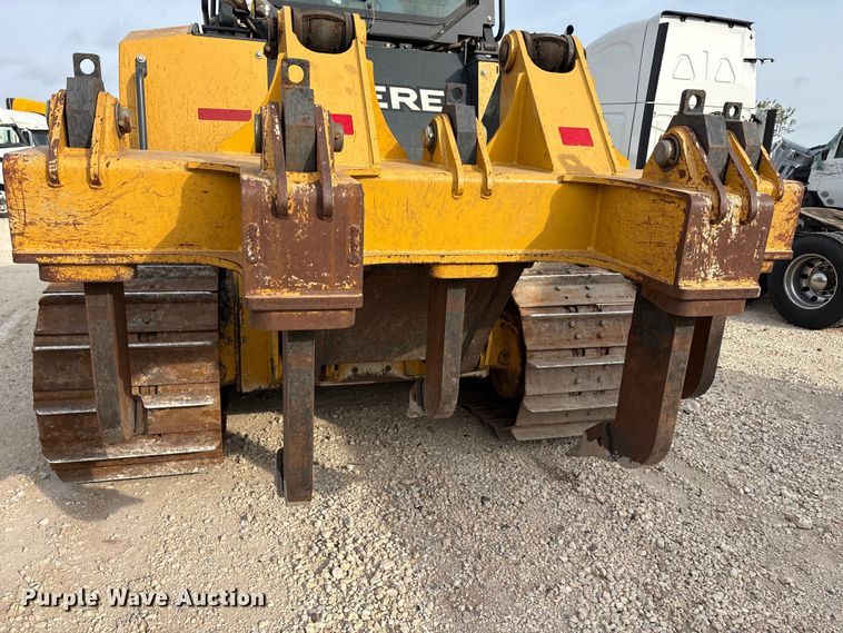 image for item YA1669 2023 John Deere 850L WLT dozer