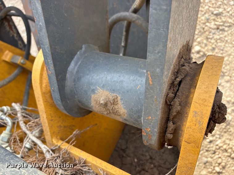 image for item YA1669 2023 John Deere 850L WLT dozer