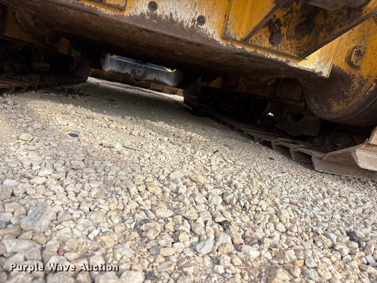 image for item YA1669 2023 John Deere 850L WLT dozer