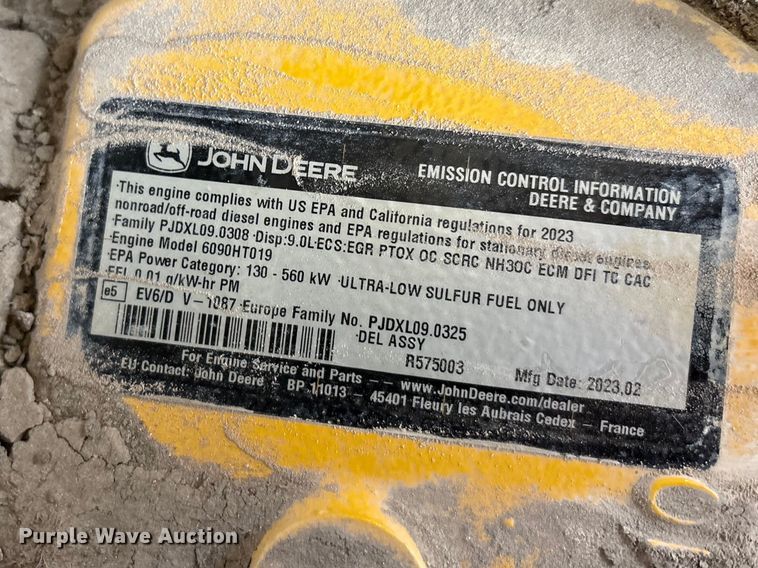 image for item YA1669 2023 John Deere 850L WLT dozer