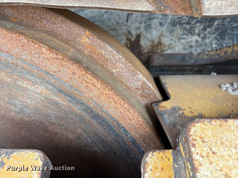 image for item YA1669 2023 John Deere 850L WLT dozer
