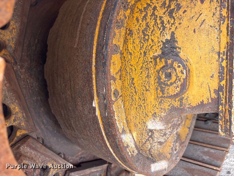 image for item YA1669 2023 John Deere 850L WLT dozer