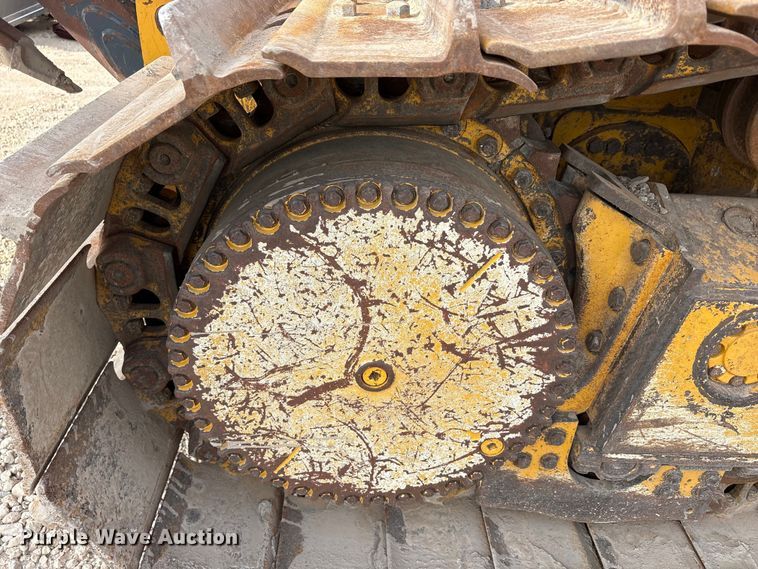 image for item YA1669 2023 John Deere 850L WLT dozer