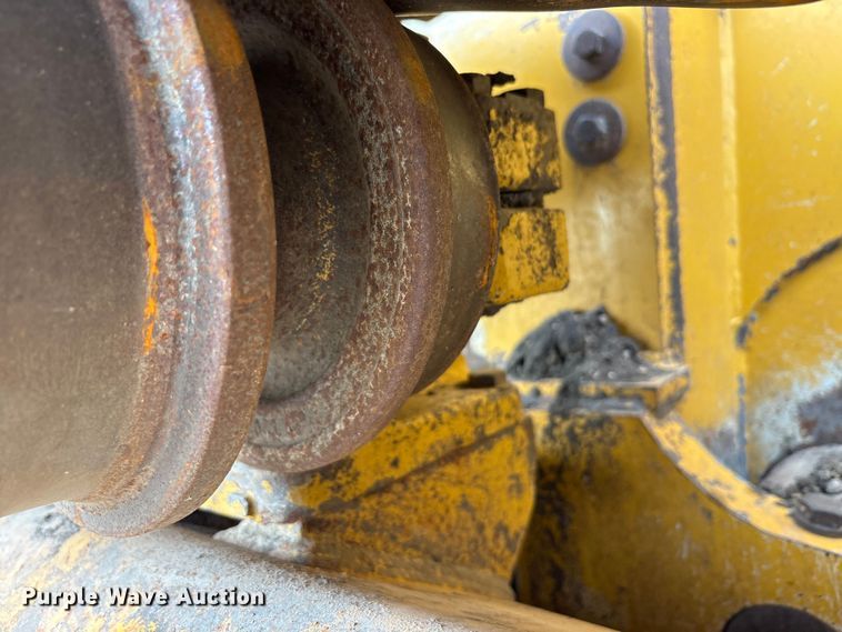 image for item YA1669 2023 John Deere 850L WLT dozer