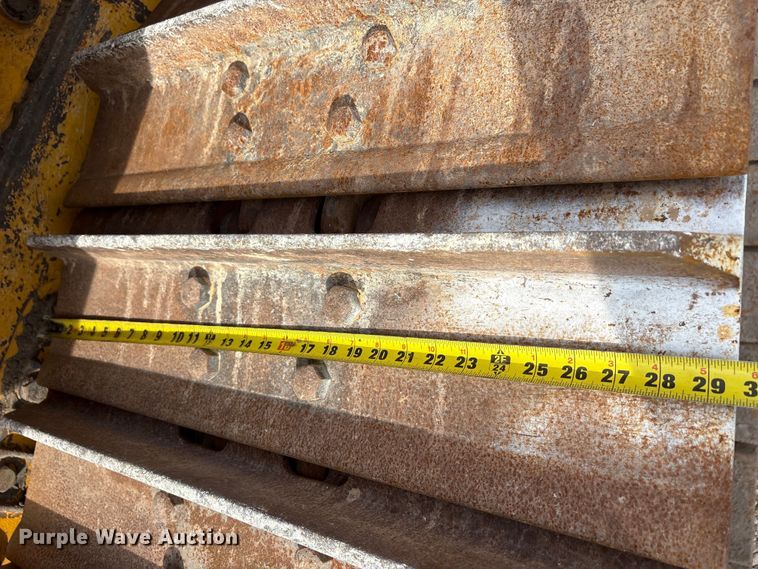 image for item YA1669 2023 John Deere 850L WLT dozer