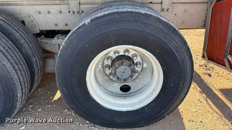 image for item YA1911 2004 International 7600 forestry bucket truck
