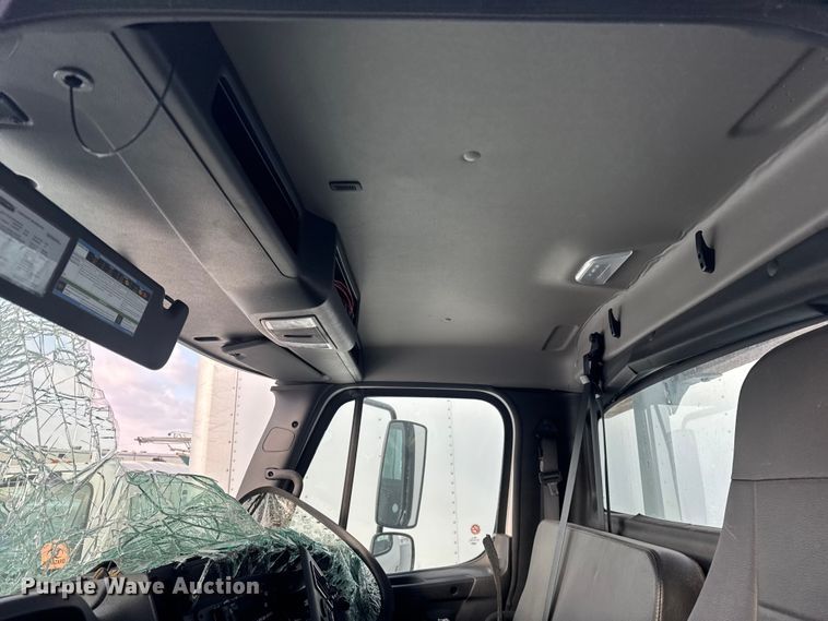 image for item YA2012 2025 Freightliner Business Class M2 digger derrick truck
