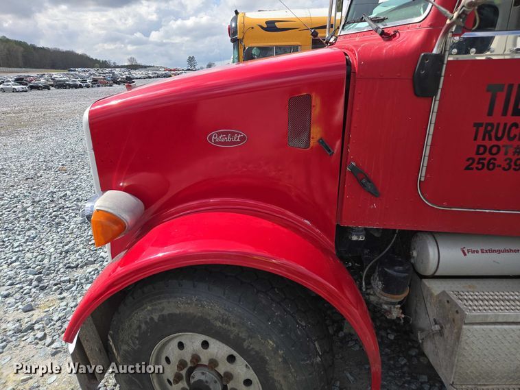 image for item YA2656 2009 Peterbilt 365 dump truck