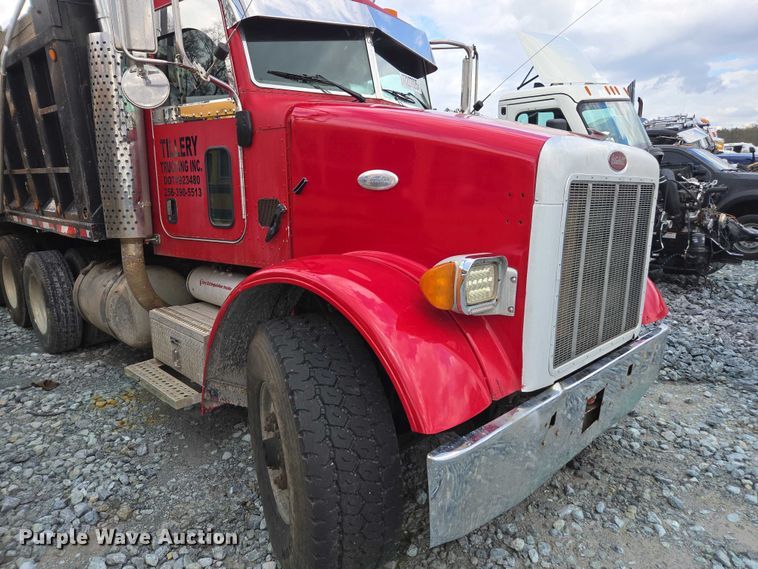image for item YA2656 2009 Peterbilt 365 dump truck