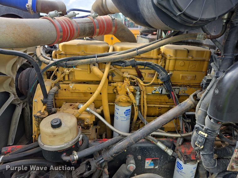 image for item YA2656 2009 Peterbilt 365 dump truck