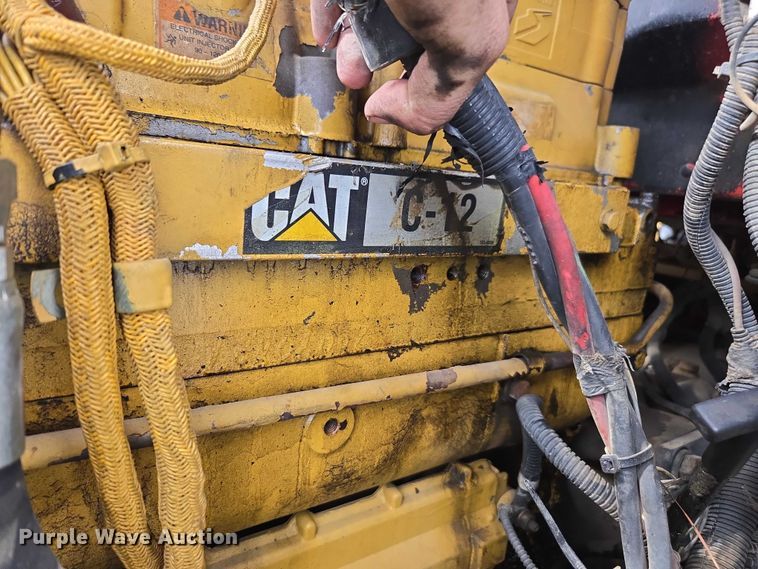 image for item YA2656 2009 Peterbilt 365 dump truck