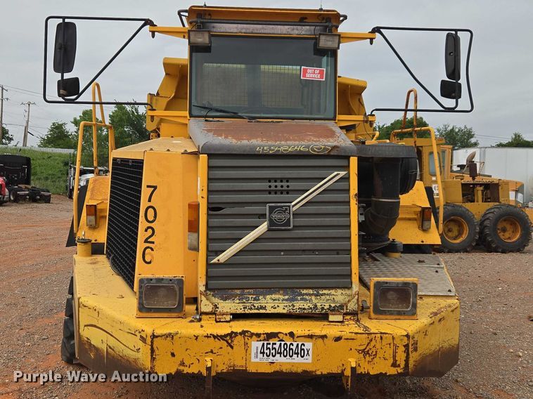 image for item YA2770 2000 Volvo A40 articulated haul truck