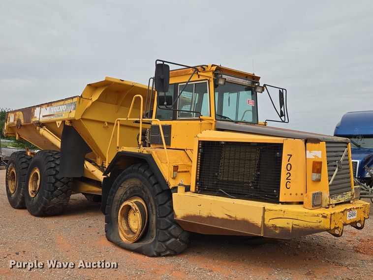 image for item YA2770 2000 Volvo A40 articulated haul truck