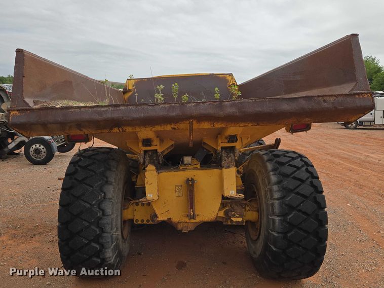 image for item YA2770 2000 Volvo A40 articulated haul truck