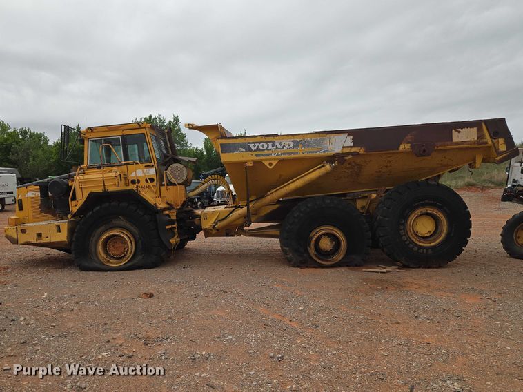 image for item YA2770 2000 Volvo A40 articulated haul truck