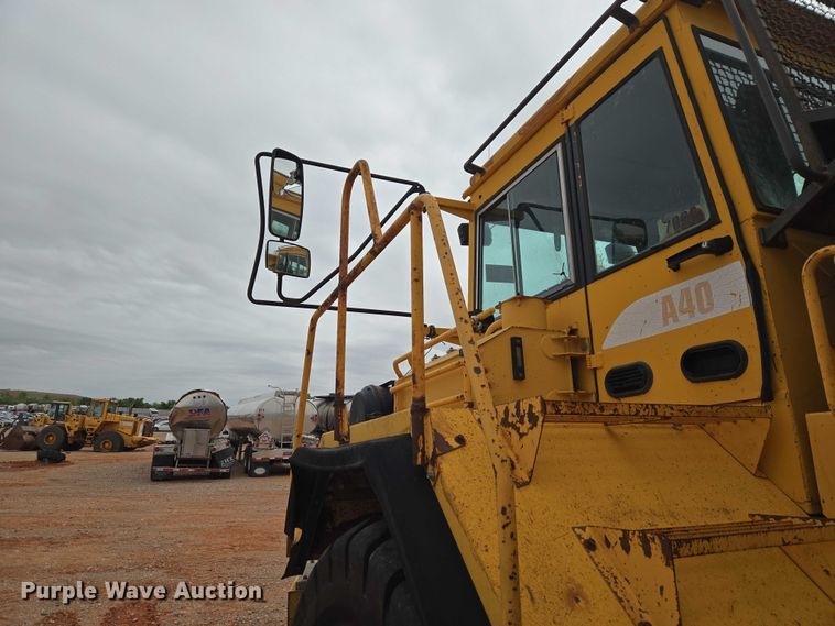 image for item YA2770 2000 Volvo A40 articulated haul truck