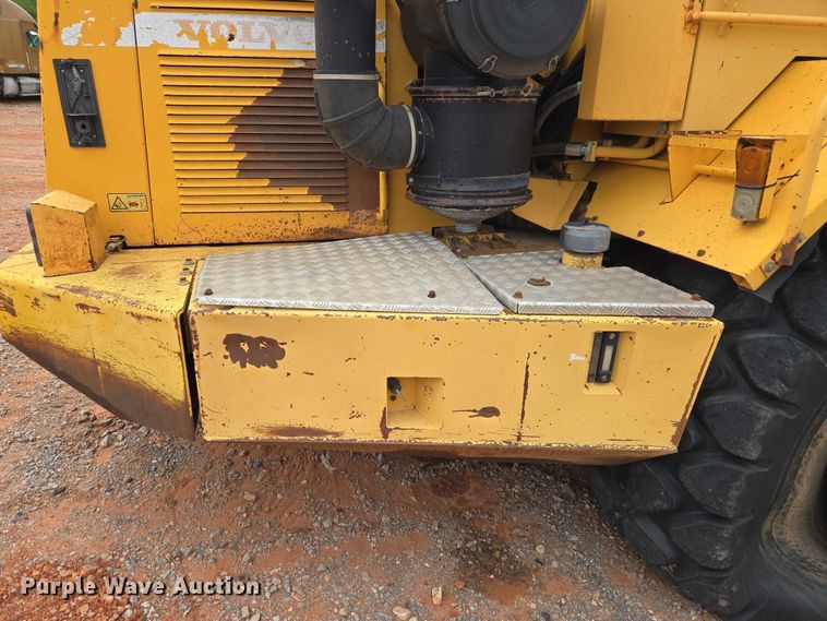 image for item YA2770 2000 Volvo A40 articulated haul truck