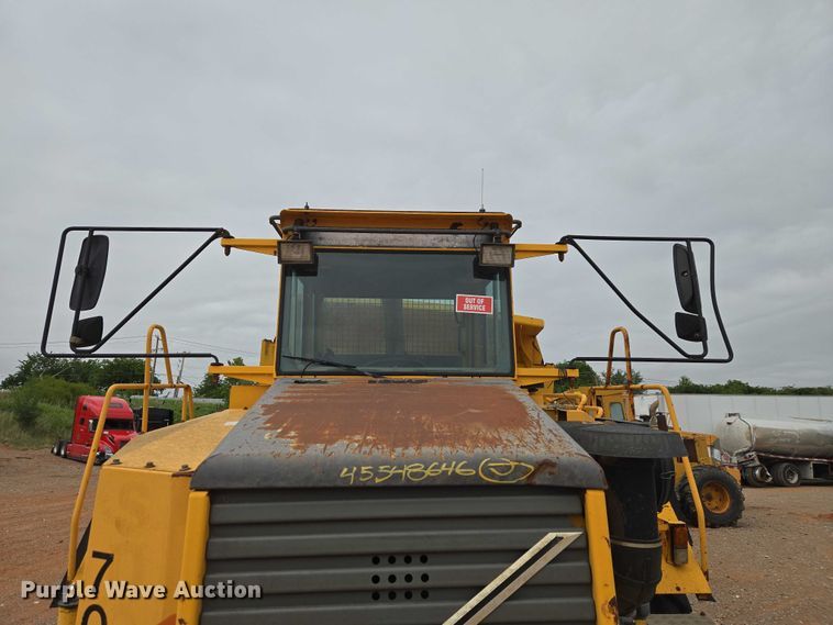 image for item YA2770 2000 Volvo A40 articulated haul truck