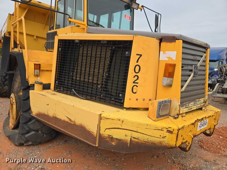 image for item YA2770 2000 Volvo A40 articulated haul truck