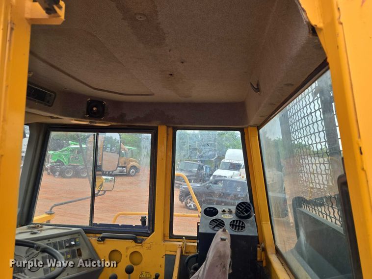 image for item YA2770 2000 Volvo A40 articulated haul truck