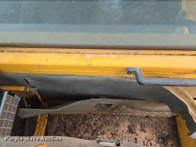 image for item YA2770 2000 Volvo A40 articulated haul truck