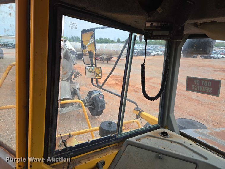 image for item YA2770 2000 Volvo A40 articulated haul truck