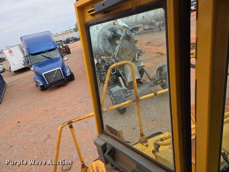 image for item YA2770 2000 Volvo A40 articulated haul truck