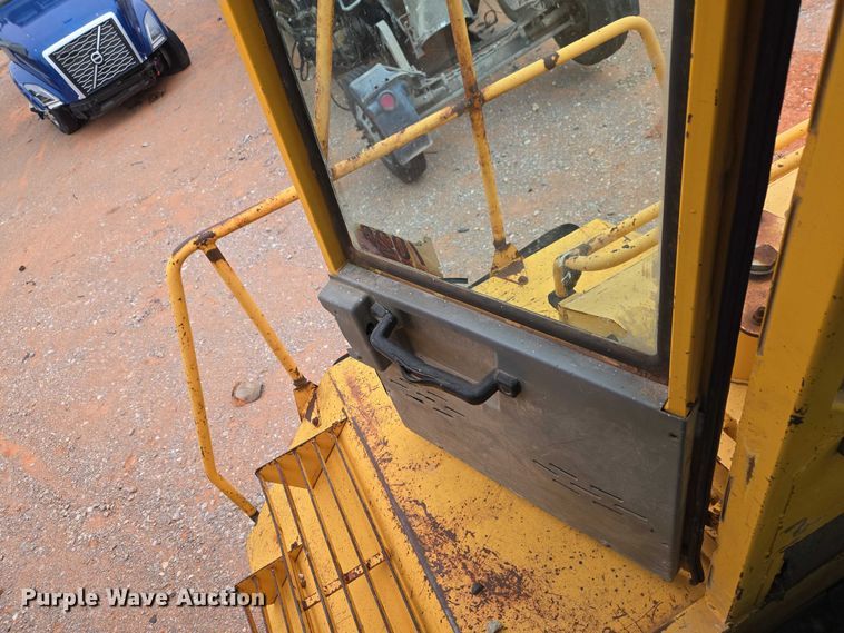 image for item YA2770 2000 Volvo A40 articulated haul truck