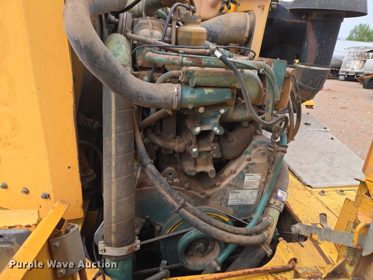 image for item YA2770 2000 Volvo A40 articulated haul truck