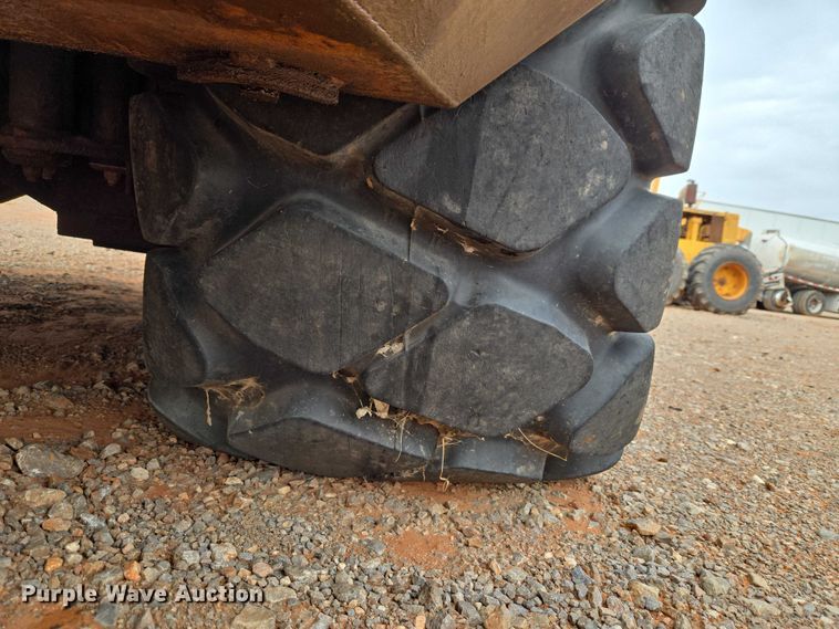 image for item YA2770 2000 Volvo A40 articulated haul truck