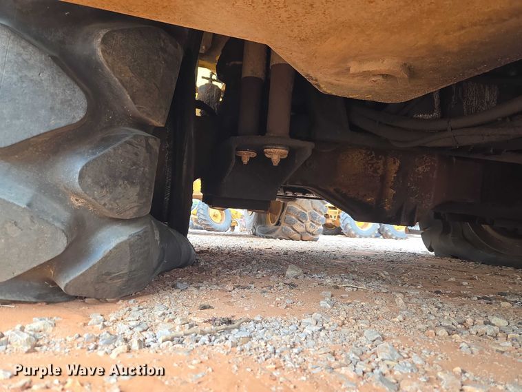 image for item YA2770 2000 Volvo A40 articulated haul truck
