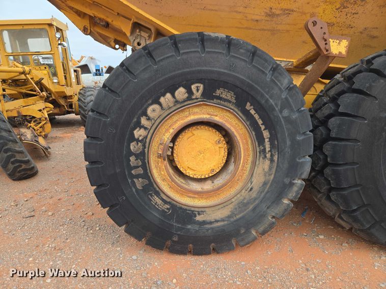 image for item YA2770 2000 Volvo A40 articulated haul truck