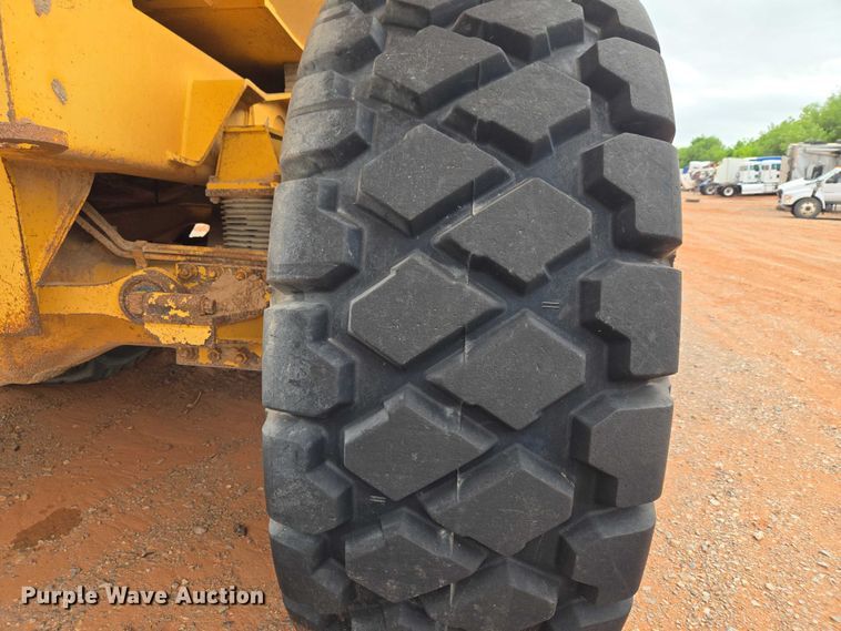 image for item YA2770 2000 Volvo A40 articulated haul truck