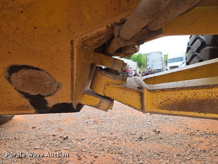 image for item YA2770 2000 Volvo A40 articulated haul truck