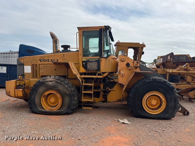 image for item YA2772 1999 Volvo L180C wheel loader
