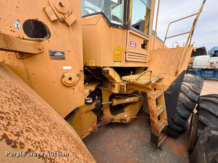 image for item YA2772 1999 Volvo L180C wheel loader