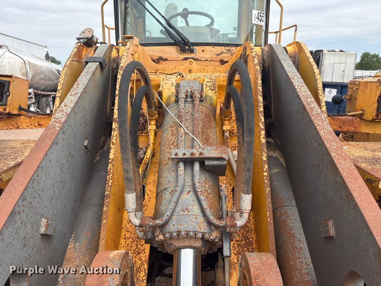 image for item YA2772 1999 Volvo L180C wheel loader
