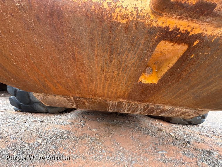 image for item YA2772 1999 Volvo L180C wheel loader