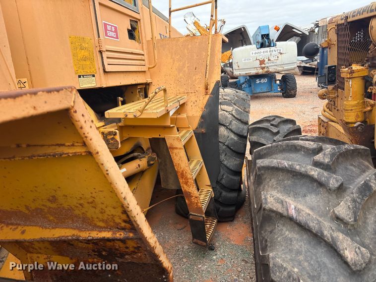 image for item YA2772 1999 Volvo L180C wheel loader