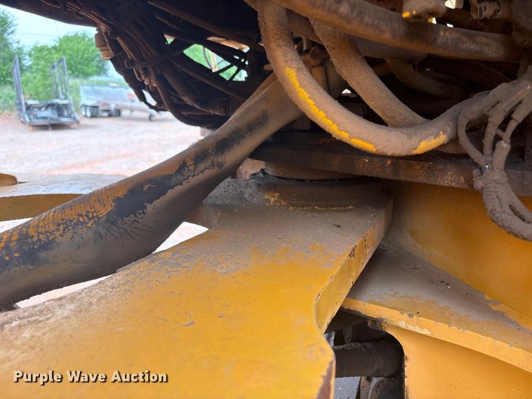 image for item YA2772 1999 Volvo L180C wheel loader