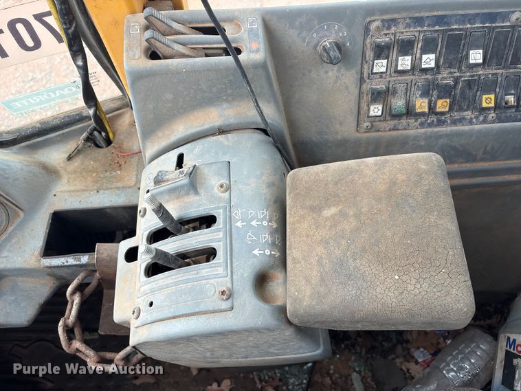 image for item YA2772 1999 Volvo L180C wheel loader