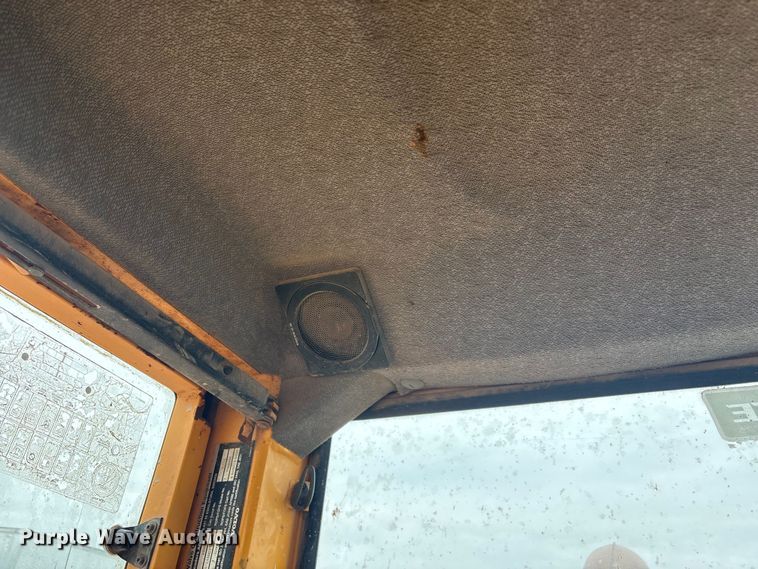 image for item YA2772 1999 Volvo L180C wheel loader