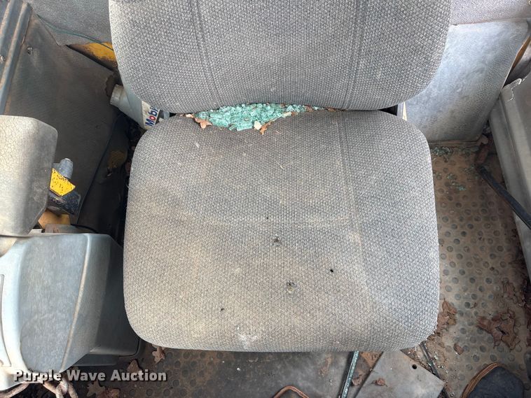 image for item YA2772 1999 Volvo L180C wheel loader