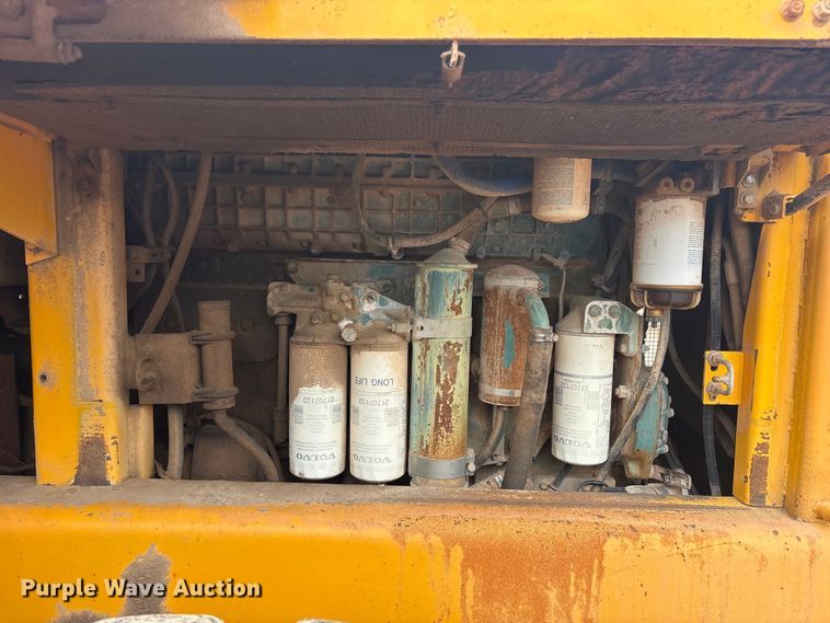 image for item YA2772 1999 Volvo L180C wheel loader