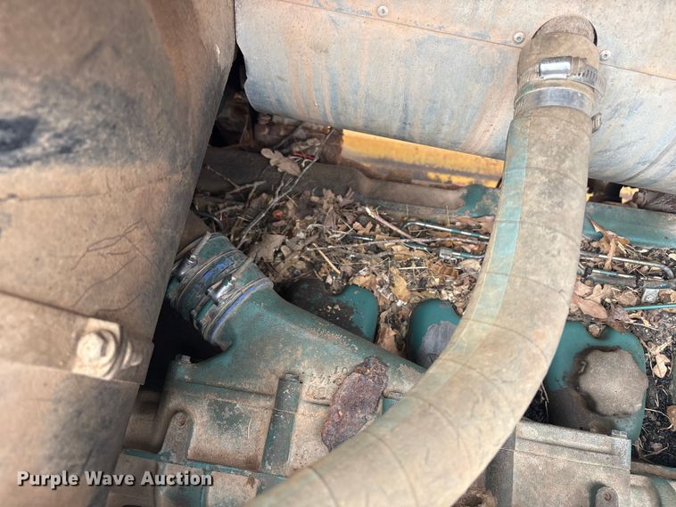 image for item YA2772 1999 Volvo L180C wheel loader