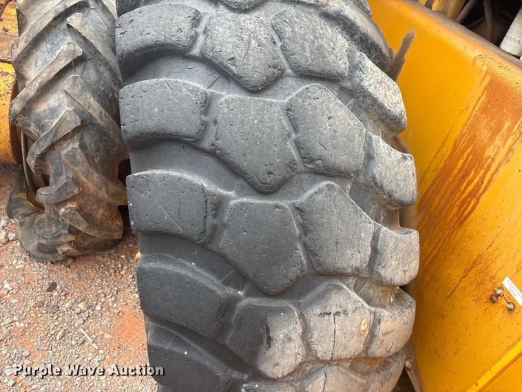image for item YA2772 1999 Volvo L180C wheel loader